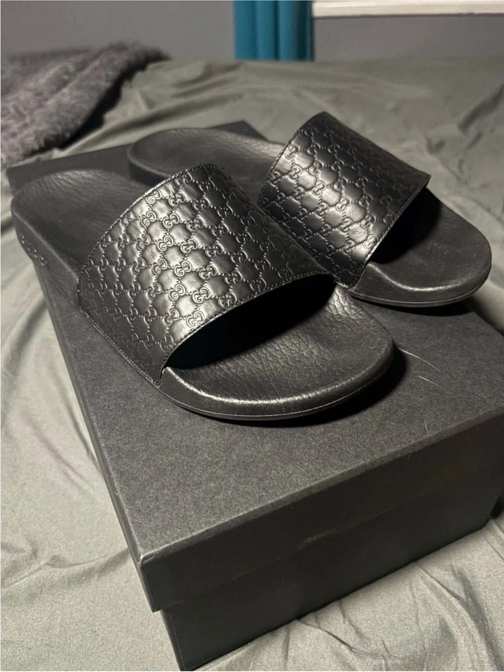 Gucci Black Embossed GG Slide Sandals - Men's US Size. 7